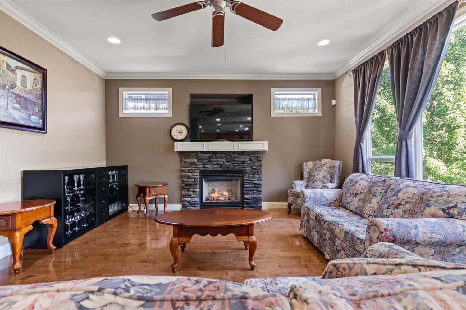 36472 Cardiff Place, Abbotsford, British Columbia  V3G 3G4 - Photo 5 - R3014846
