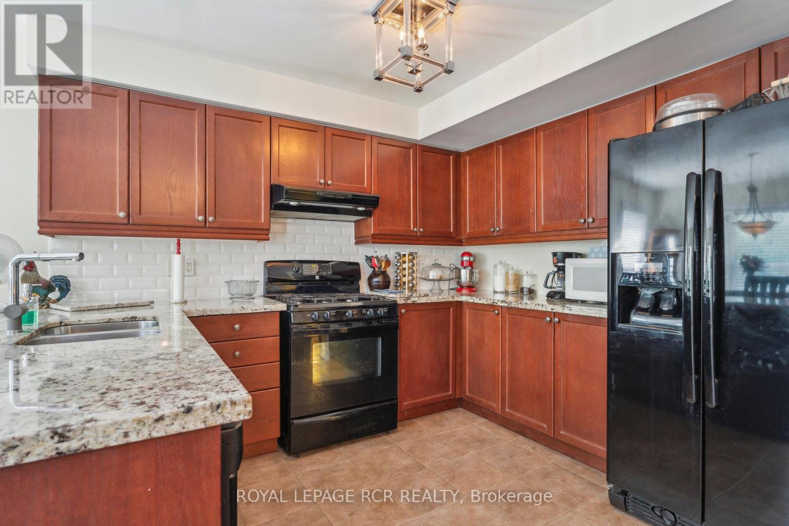 257 Berry Street, Shelburne, Ontario  L9V 3E1 - Photo 16 - X12216470
