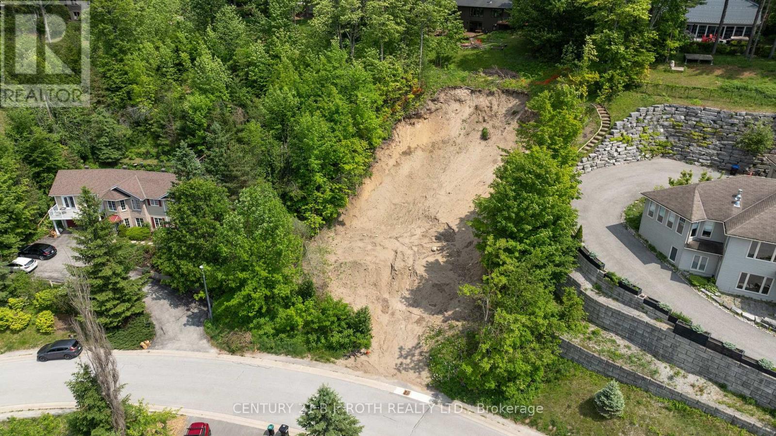 12 Valleycrest Drive, Oro-Medonte (Horseshoe Valley), Ontario  L0L 2L0 - Photo 6 - S12086762