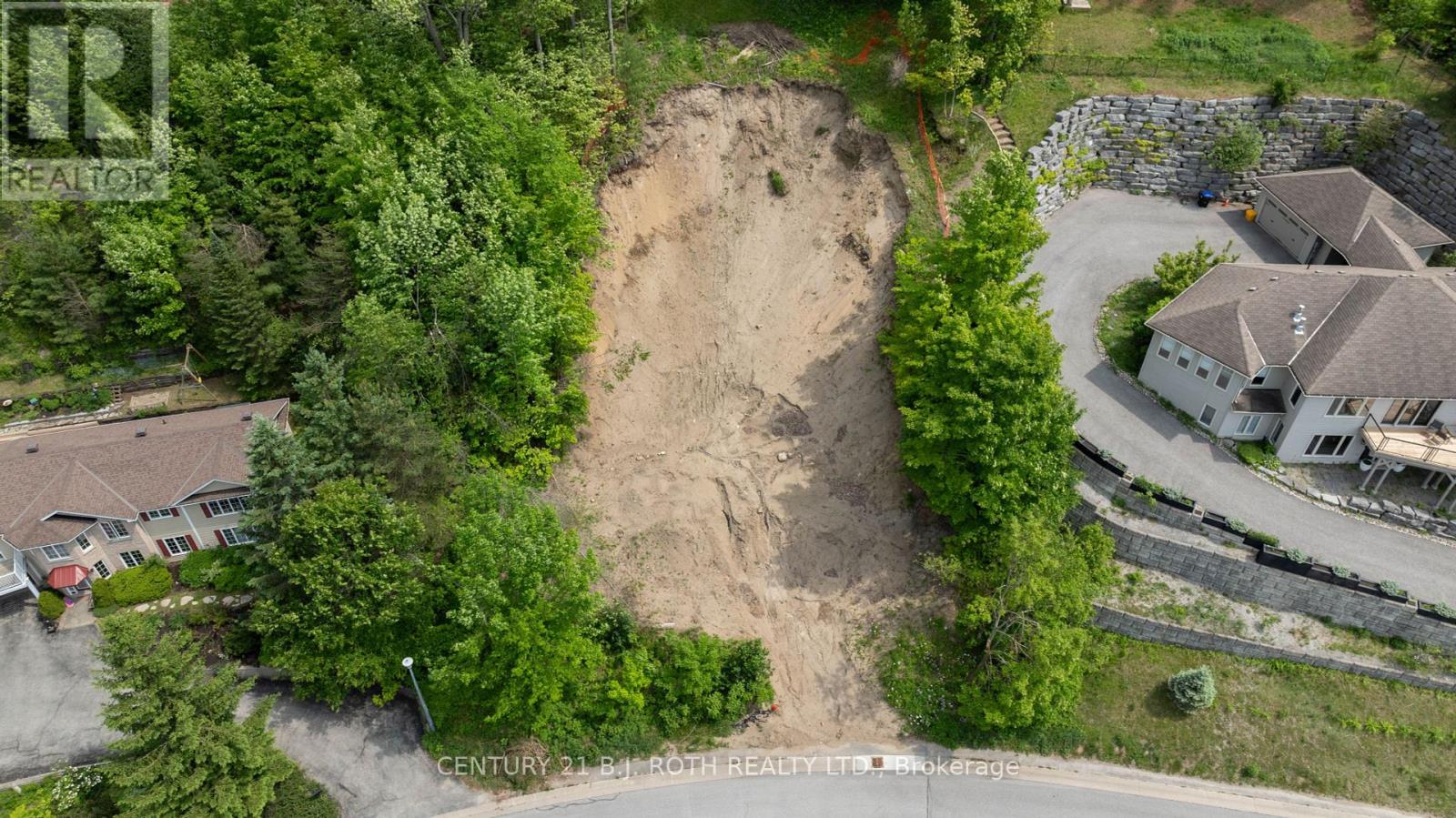 12 Valleycrest Drive, Oro-Medonte (Horseshoe Valley), Ontario  L0L 2L0 - Photo 14 - S12086762