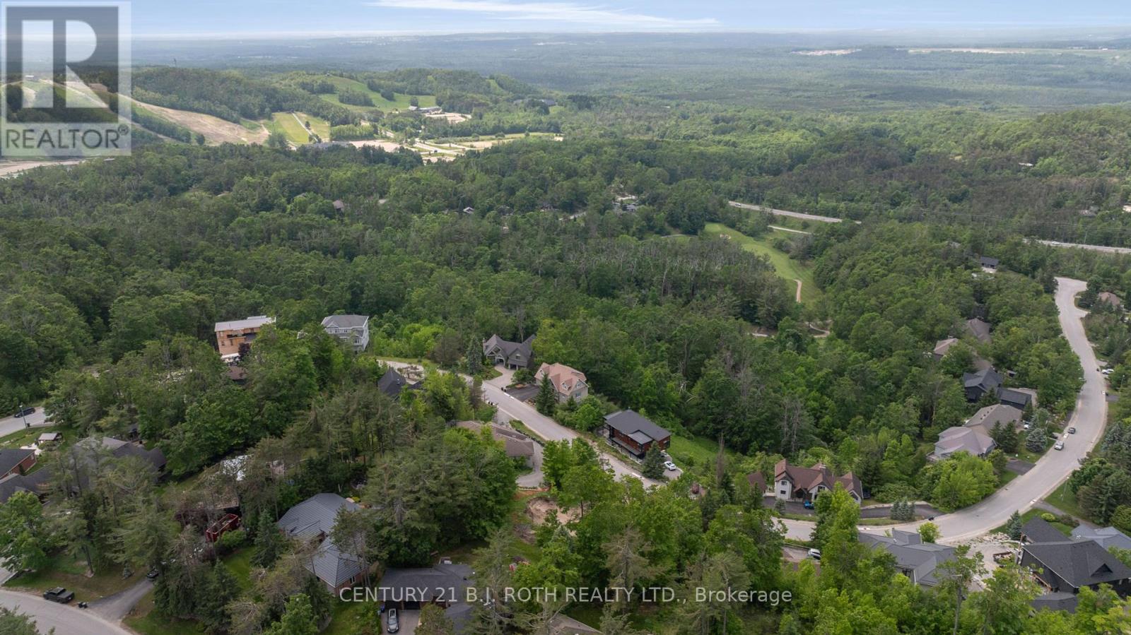 12 Valleycrest Drive, Oro-Medonte (Horseshoe Valley), Ontario  L0L 2L0 - Photo 18 - S12086762
