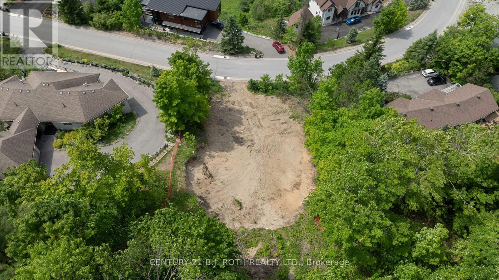 12 Valleycrest Drive, Oro-Medonte (Horseshoe Valley), Ontario  L0L 2L0 - Photo 15 - S12086762