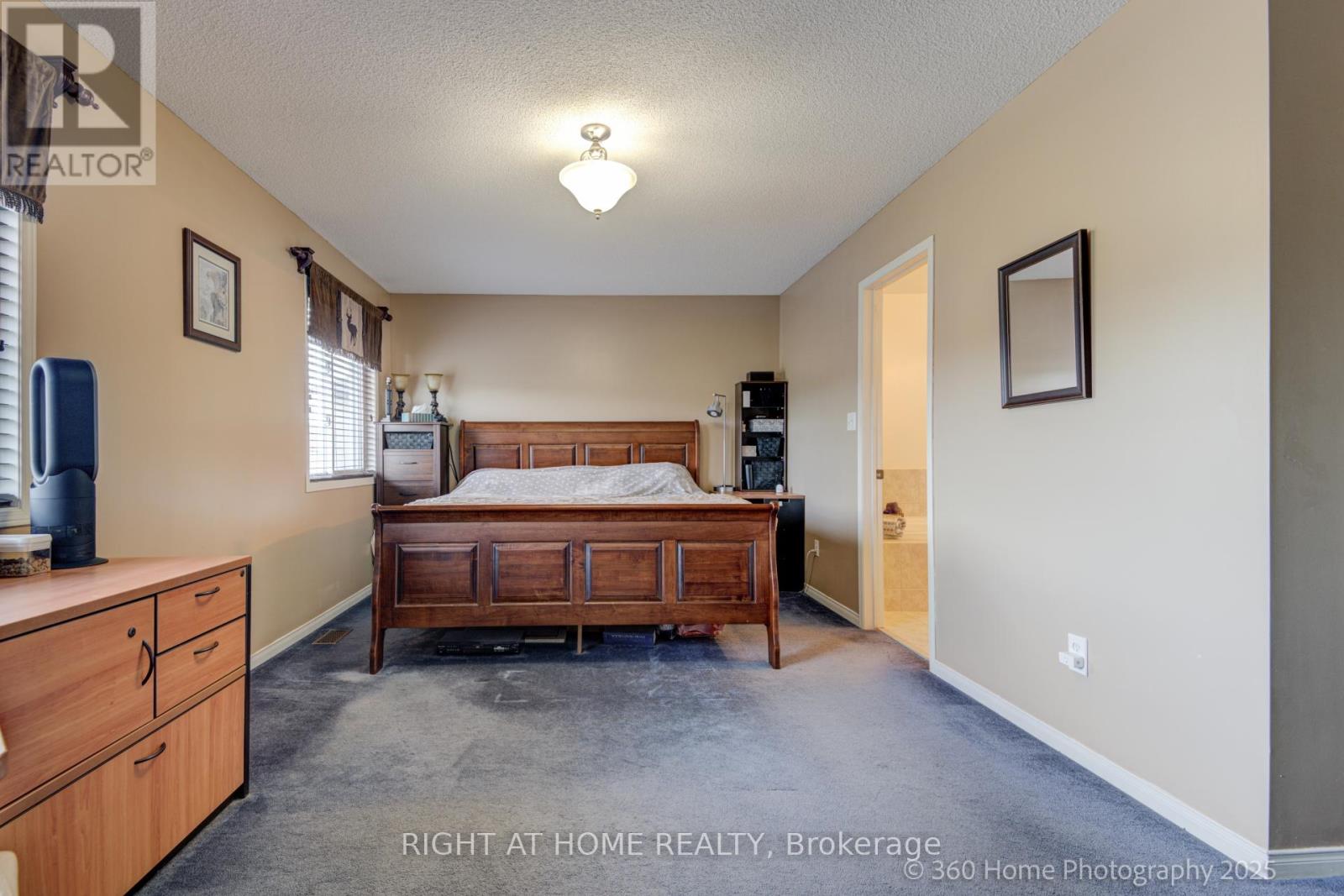 1019 Zimmerman Crescent, Milton (Be Beaty), Ontario  L9T 5S6 - Photo 17 - W12215202