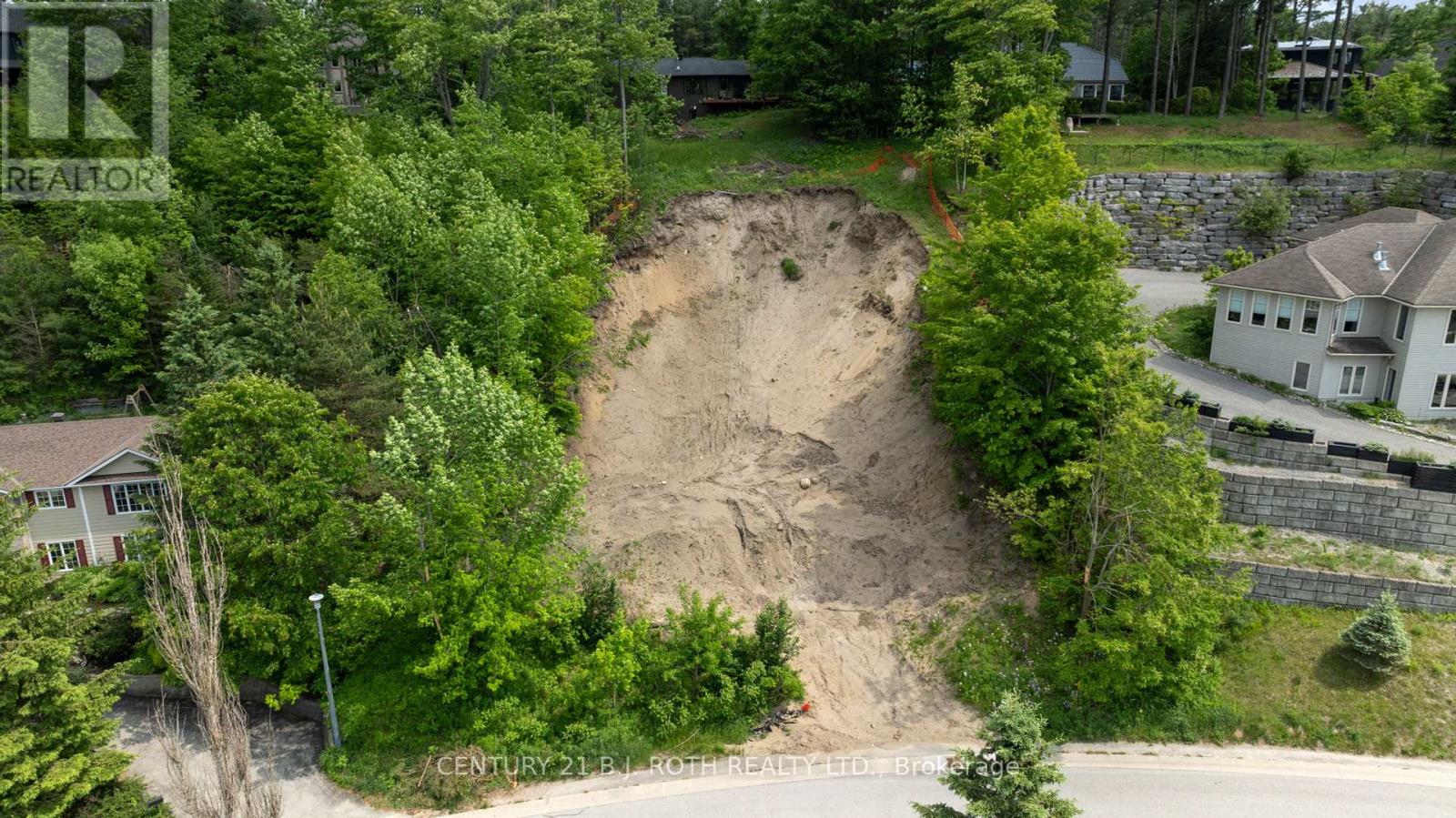 12 Valleycrest Drive, Oro-Medonte (Horseshoe Valley), Ontario  L0L 2L0 - Photo 9 - S12086762