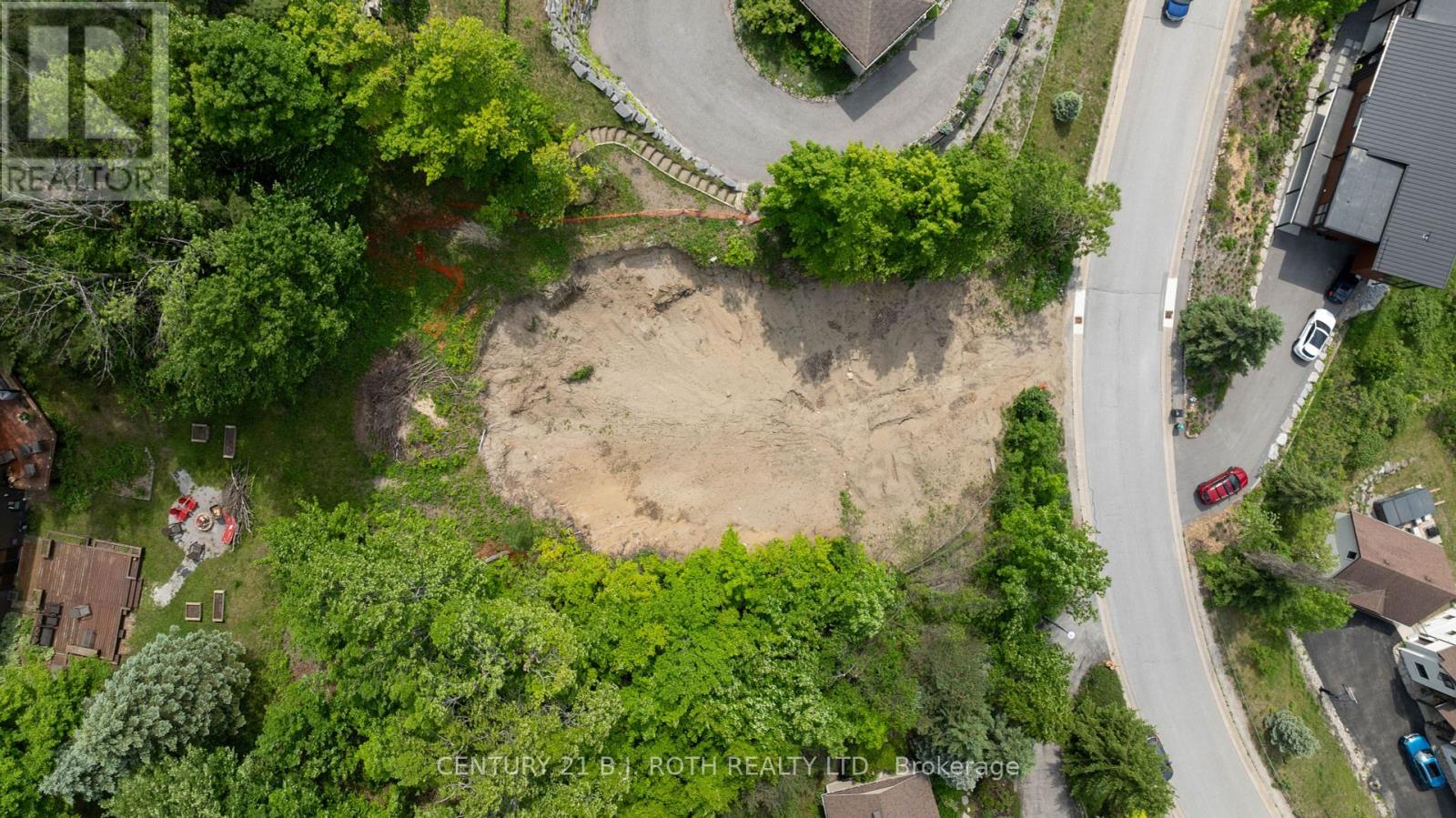 12 Valleycrest Drive, Oro-Medonte (Horseshoe Valley), Ontario  L0L 2L0 - Photo 5 - S12086762