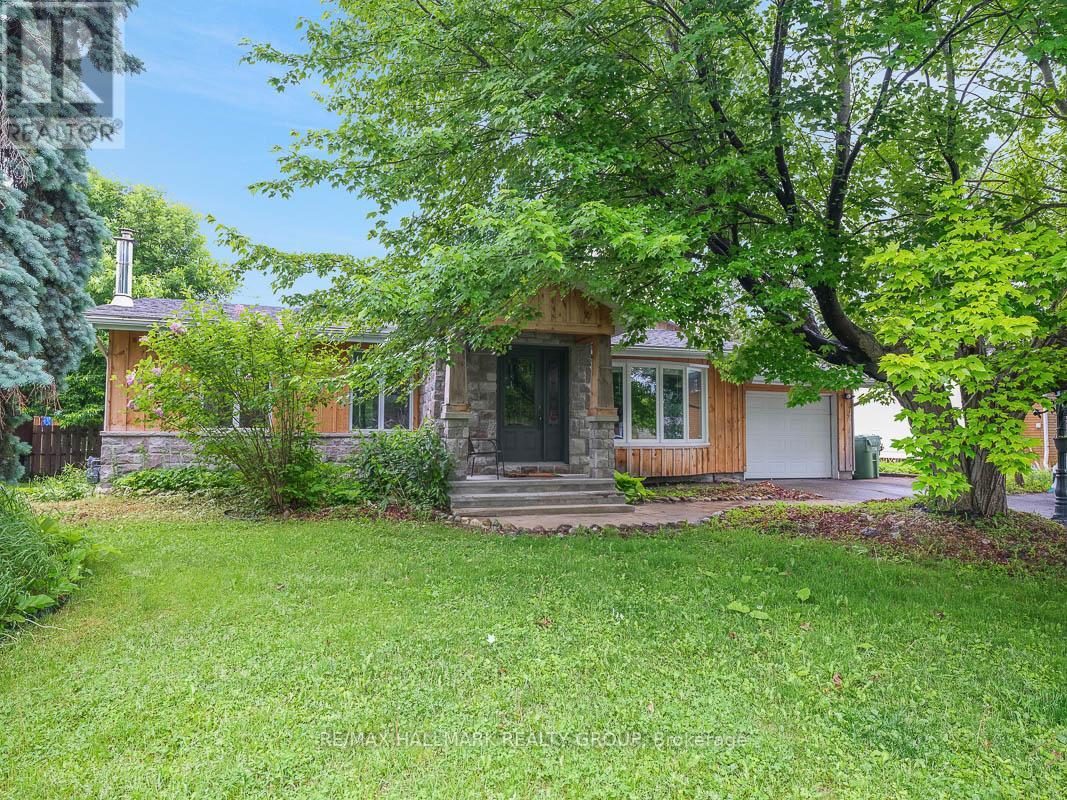 31 Hilliard Avenue, Ottawa, Ontario  K2E 6B9 - Photo 1 - X12216693