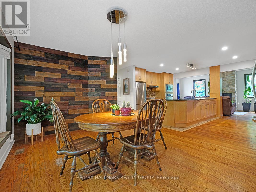 31 Hilliard Avenue, Ottawa, Ontario  K2E 6B9 - Photo 12 - X12216693