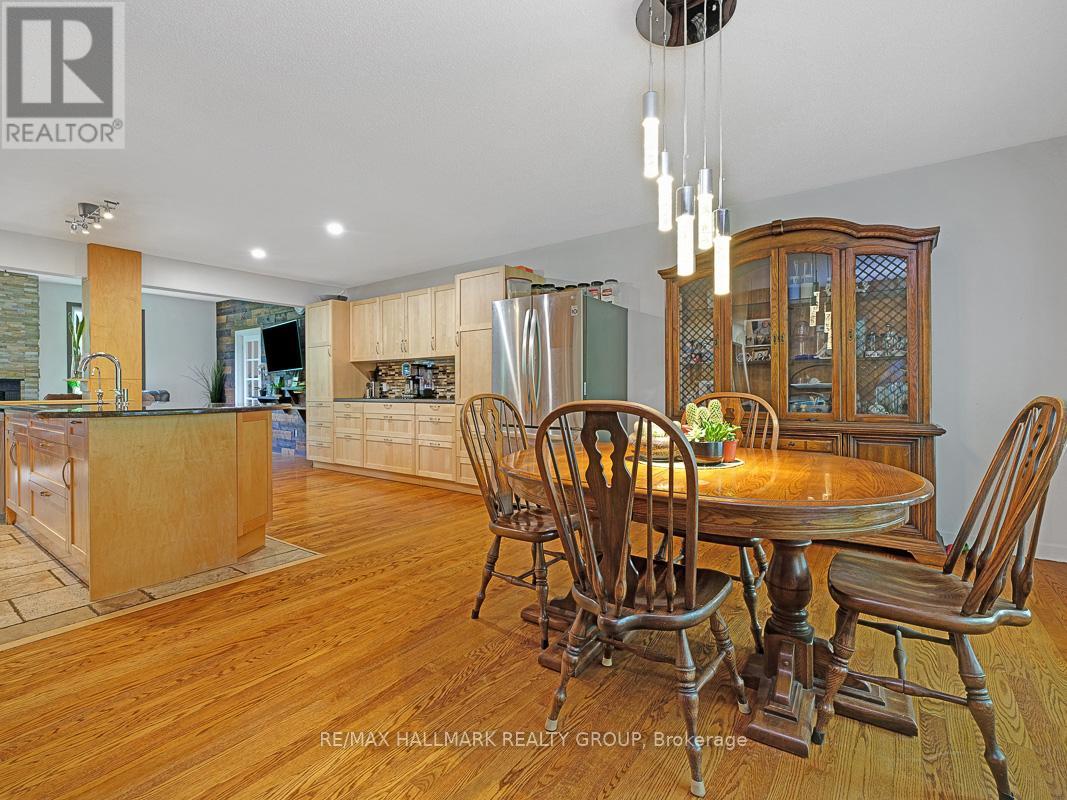 31 Hilliard Avenue, Ottawa, Ontario  K2E 6B9 - Photo 14 - X12216693