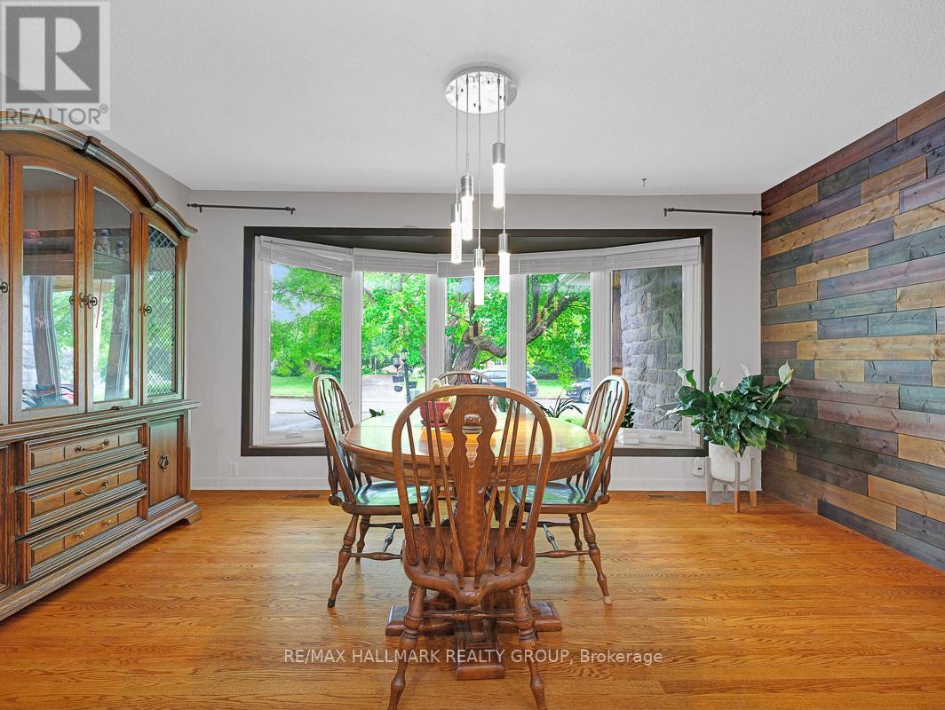 31 Hilliard Avenue, Ottawa, Ontario  K2E 6B9 - Photo 15 - X12216693