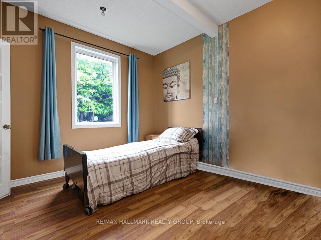 31 Hilliard Avenue, Ottawa, Ontario  K2E 6B9 - Photo 29 - X12216693
