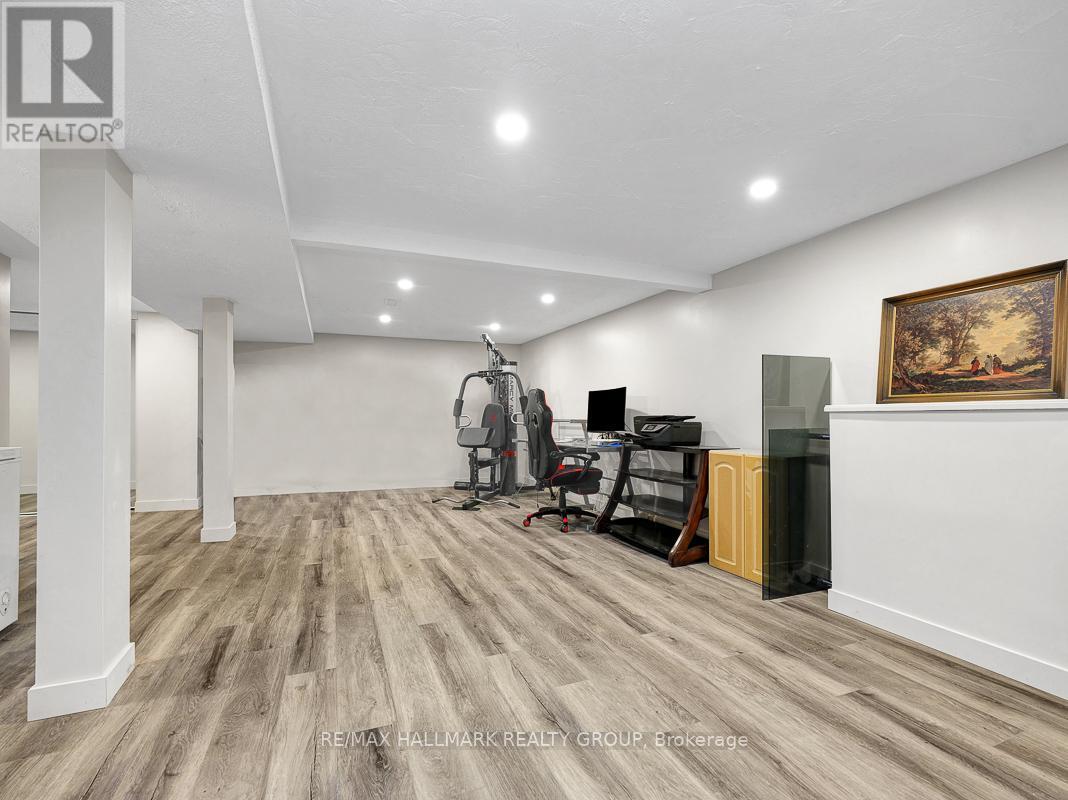 31 Hilliard Avenue, Ottawa, Ontario  K2E 6B9 - Photo 35 - X12216693