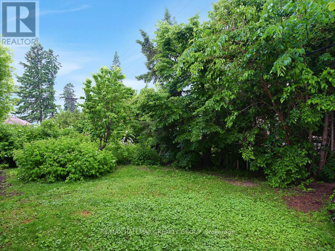 31 Hilliard Avenue, Ottawa, Ontario  K2E 6B9 - Photo 44 - X12216693