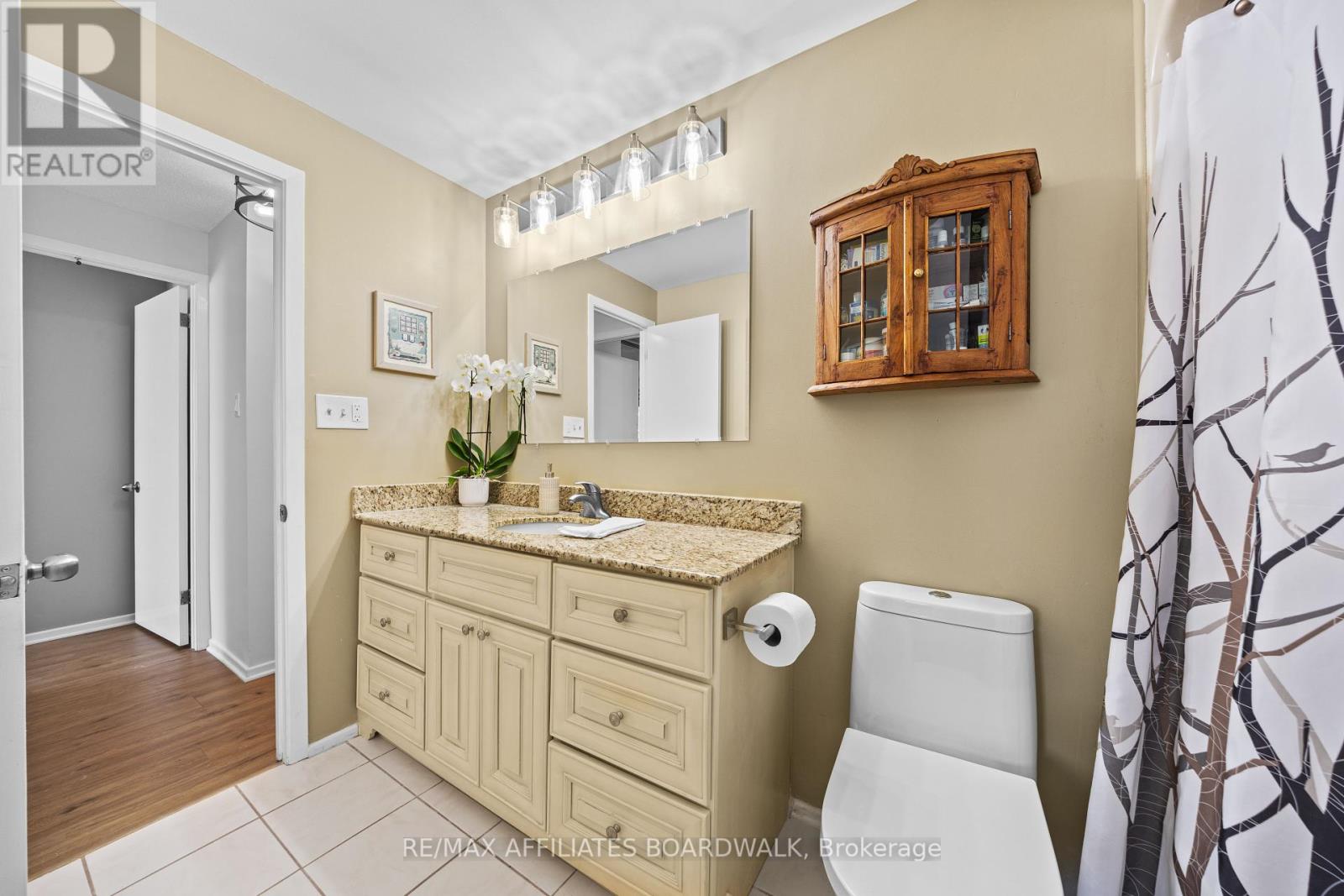 2 Liveoak Crescent, Ottawa, Ontario  K2J 1R6 - Photo 25 - X12216733