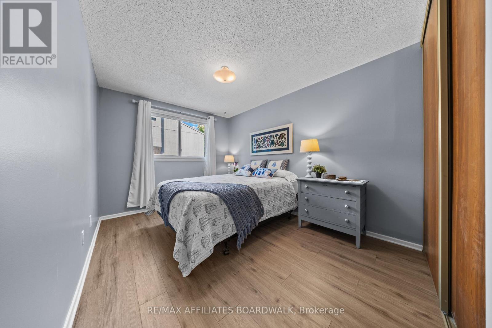 2 Liveoak Crescent, Ottawa, Ontario  K2J 1R6 - Photo 28 - X12216733