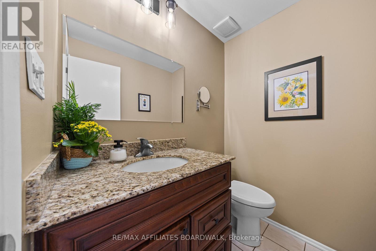 2 Liveoak Crescent, Ottawa, Ontario  K2J 1R6 - Photo 30 - X12216733