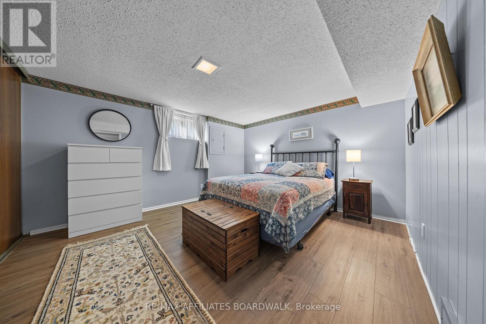 2 Liveoak Crescent, Ottawa, Ontario  K2J 1R6 - Photo 34 - X12216733