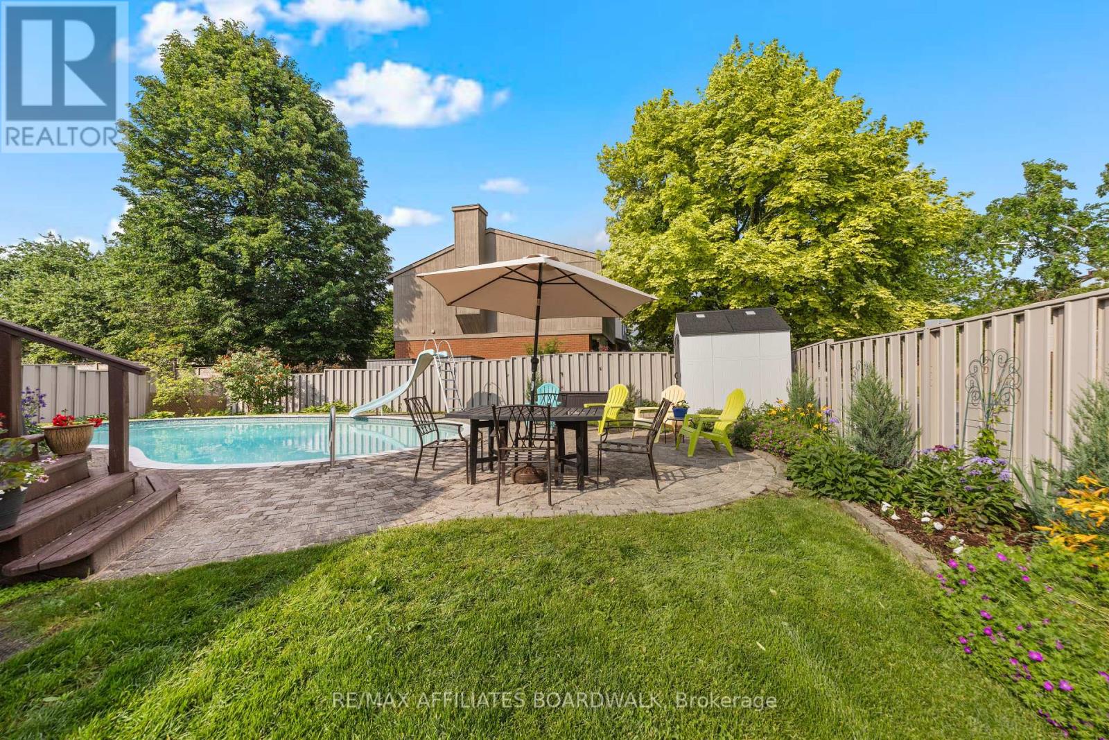 2 Liveoak Crescent, Ottawa, Ontario  K2J 1R6 - Photo 37 - X12216733
