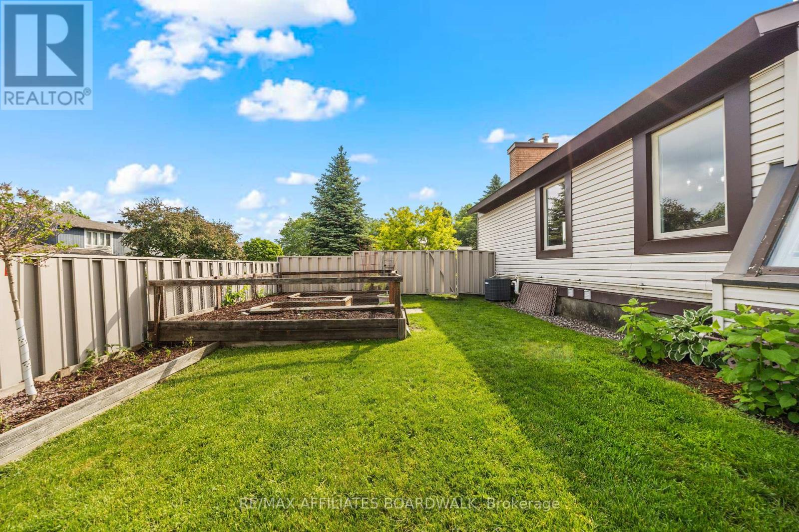 2 Liveoak Crescent, Ottawa, Ontario  K2J 1R6 - Photo 40 - X12216733