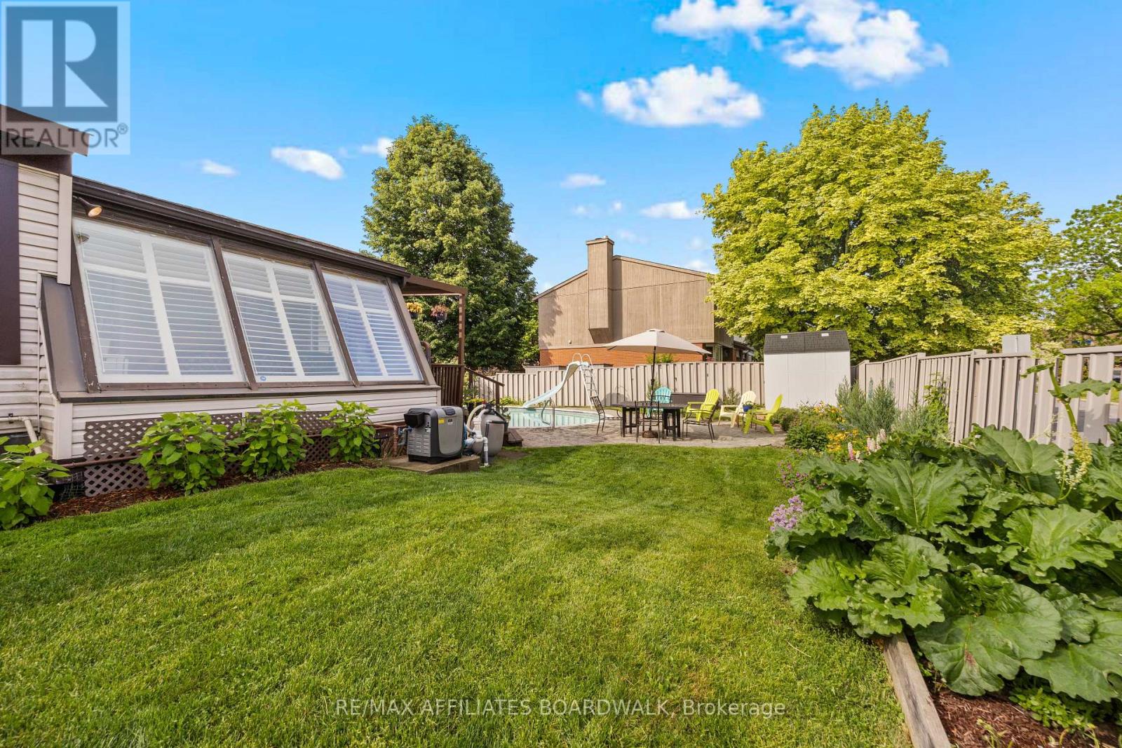 2 Liveoak Crescent, Ottawa, Ontario  K2J 1R6 - Photo 41 - X12216733