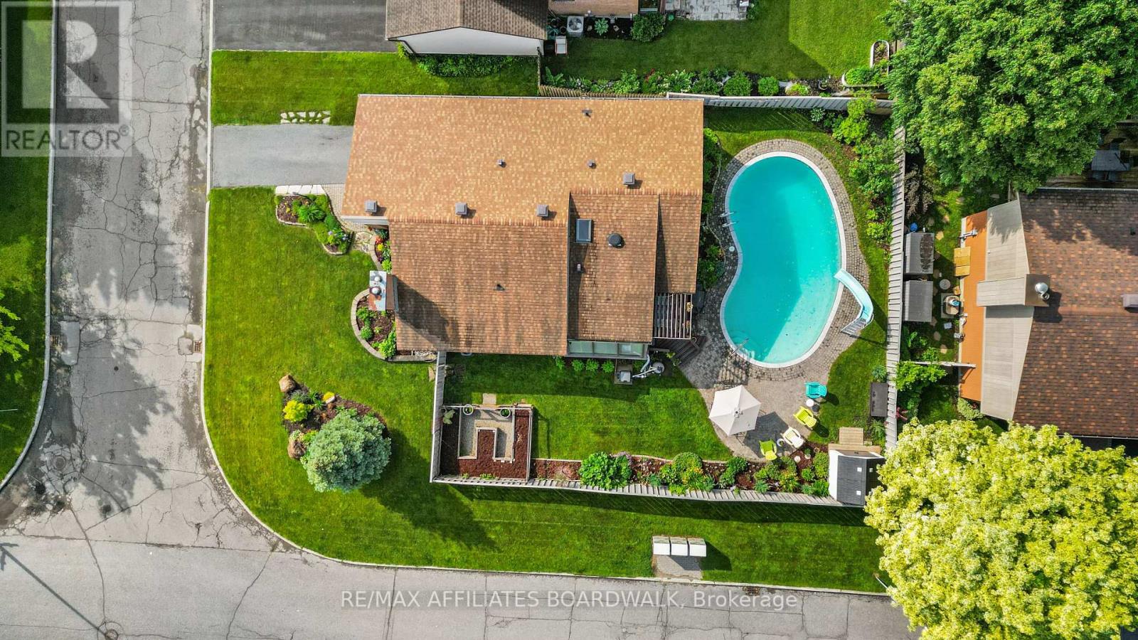 2 Liveoak Crescent, Ottawa, Ontario  K2J 1R6 - Photo 43 - X12216733