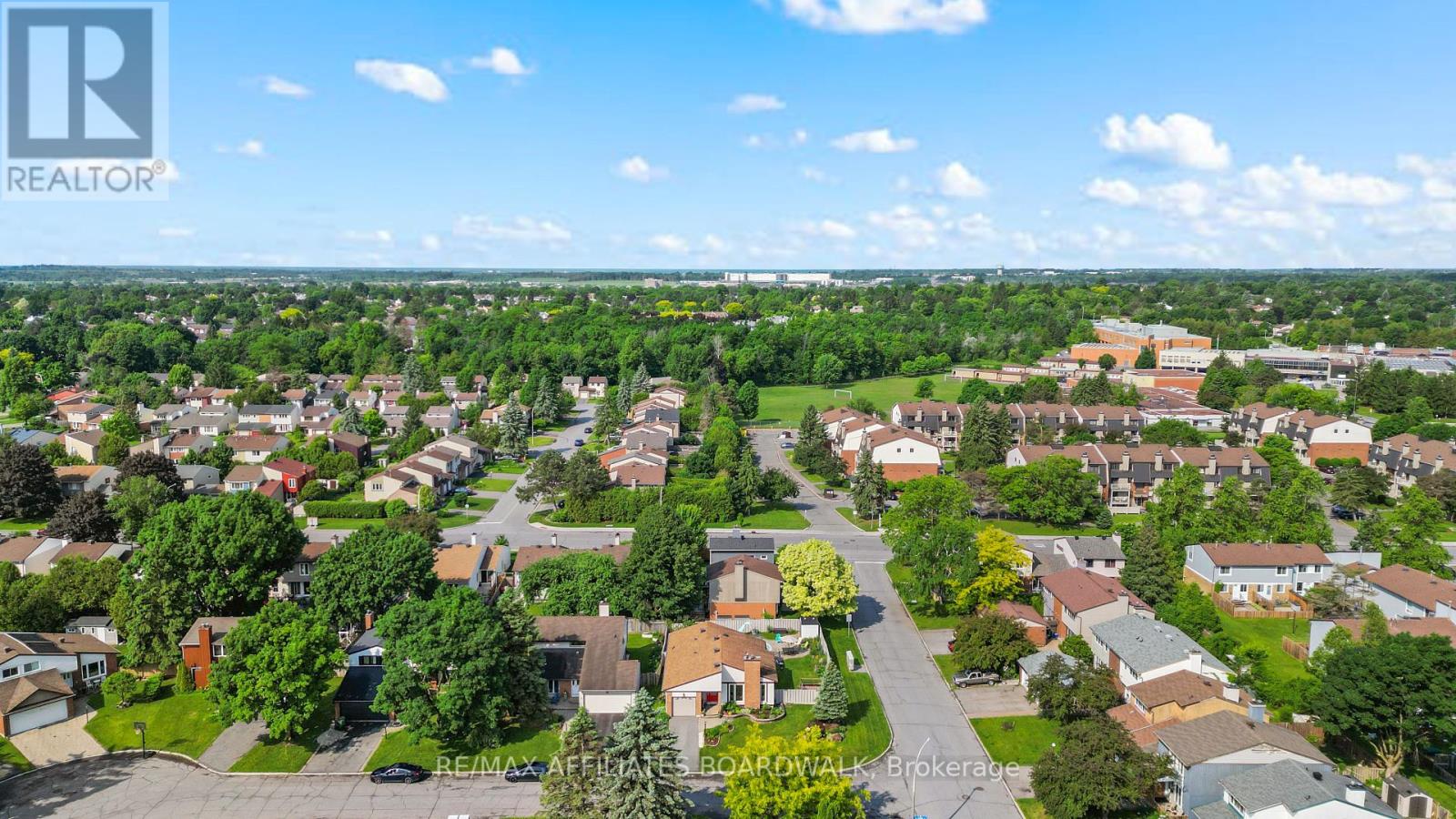 2 Liveoak Crescent, Ottawa, Ontario  K2J 1R6 - Photo 45 - X12216733