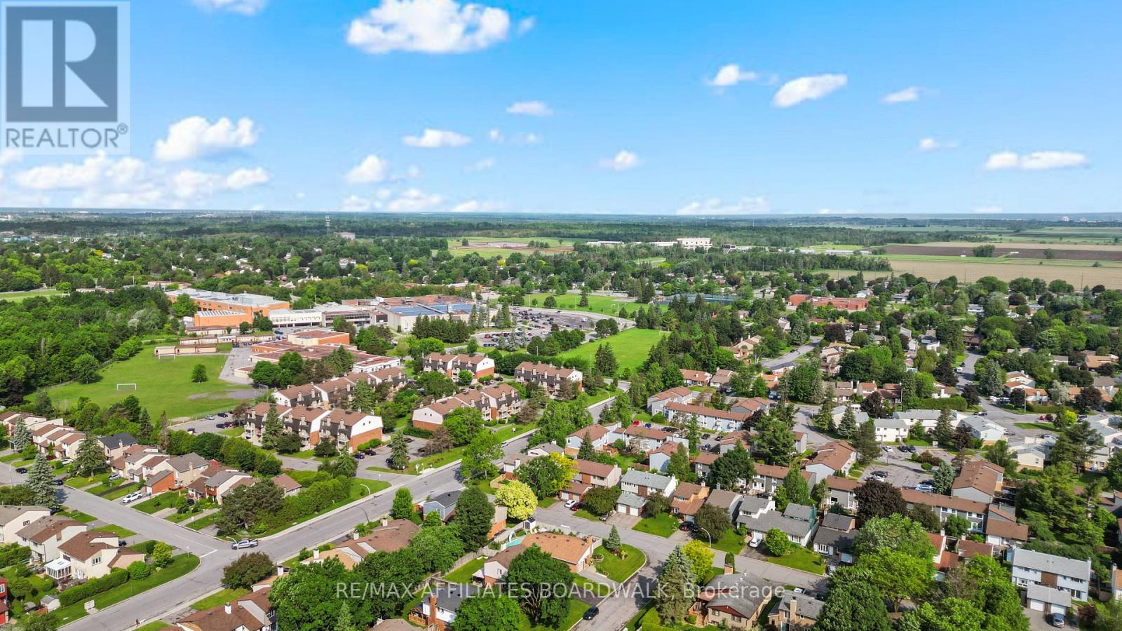 2 Liveoak Crescent, Ottawa, Ontario  K2J 1R6 - Photo 47 - X12216733