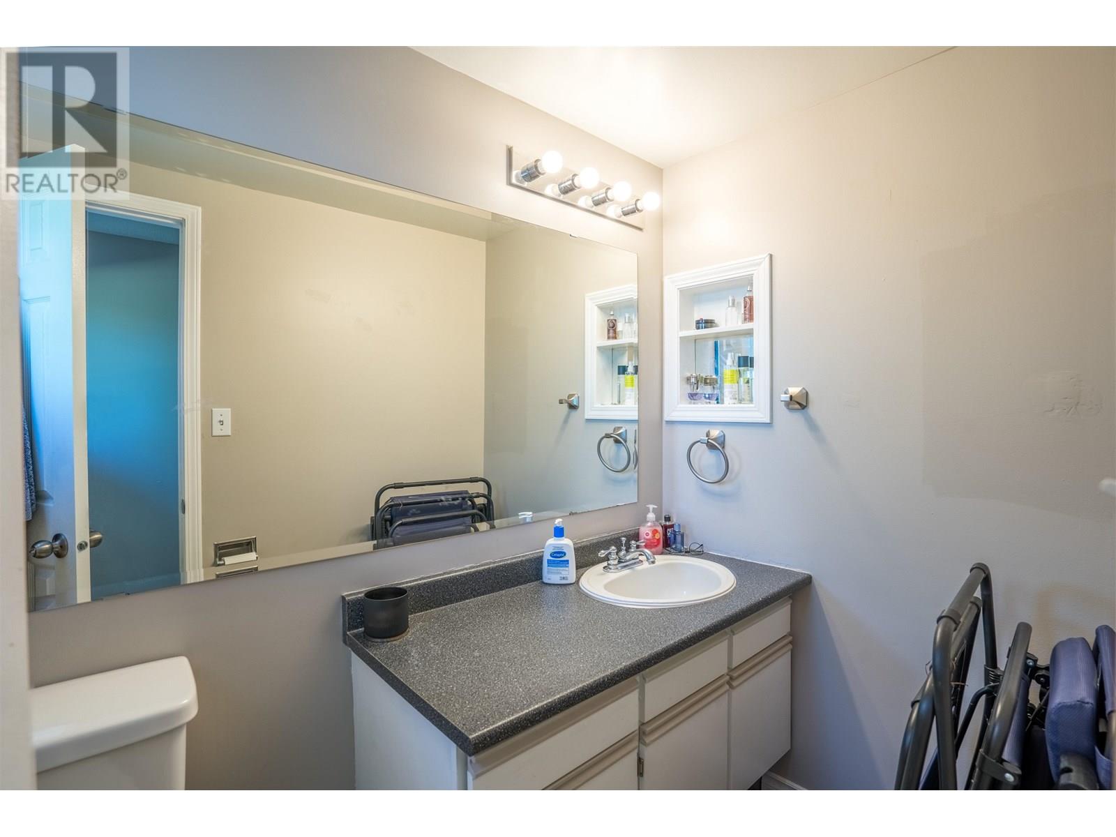 4214 1st Avenue, Prince George, British Columbia  V2M 1C4 - Photo 11 - R3014923