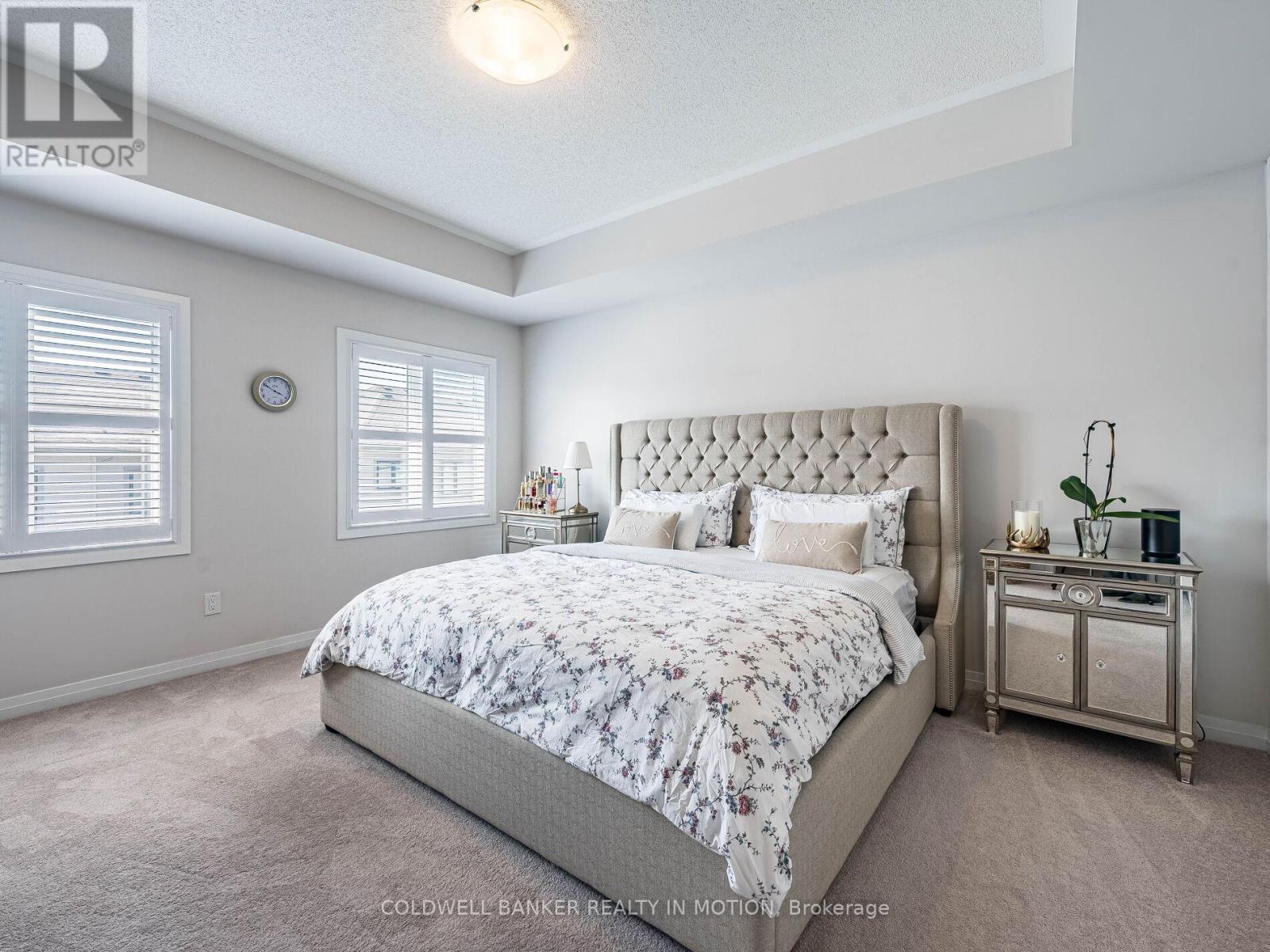 353 Provident Way, Hamilton, Ontario  L0R 1W0 - Photo 14 - X12216266