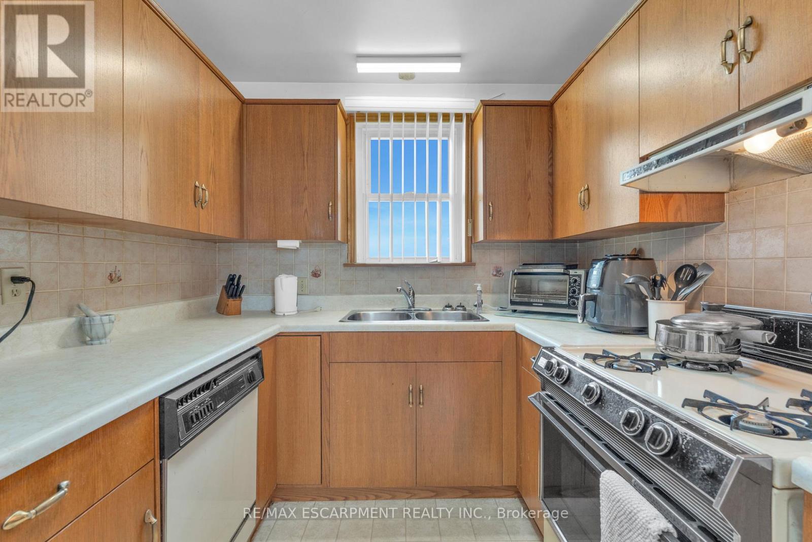 2986 Regional Rd 12, Grimsby (Grimsby Escarpment), Ontario  L0R 1M0 - Photo 13 - X12216510