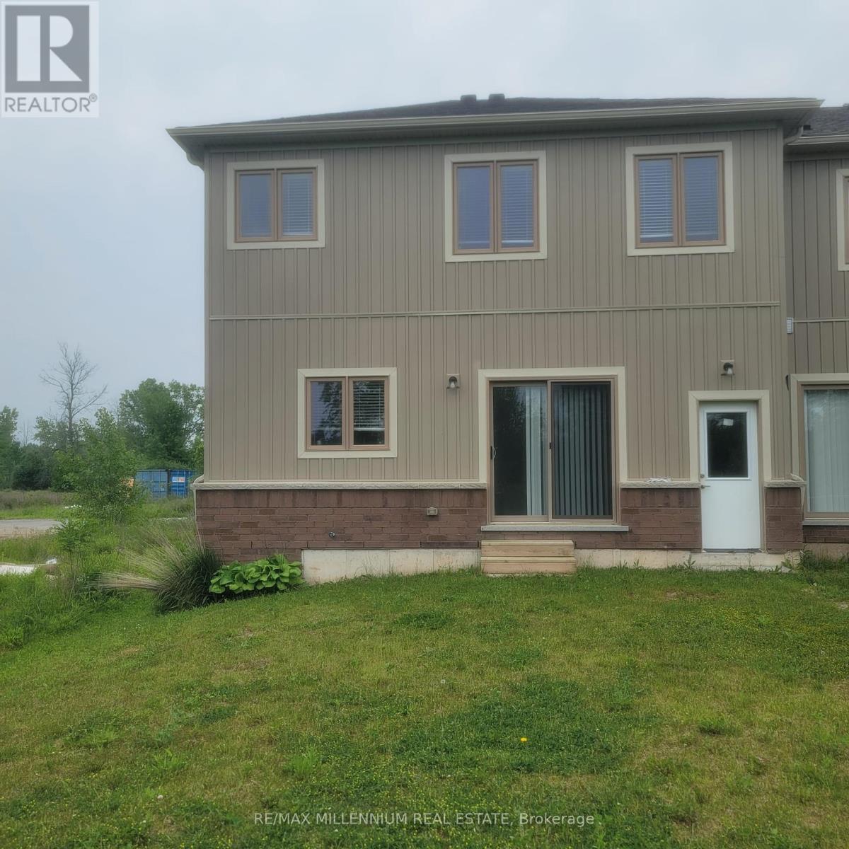 1432 Marina Drive, Fort Erie, Ontario  L2A 0C7 - Photo 4 - X12216507