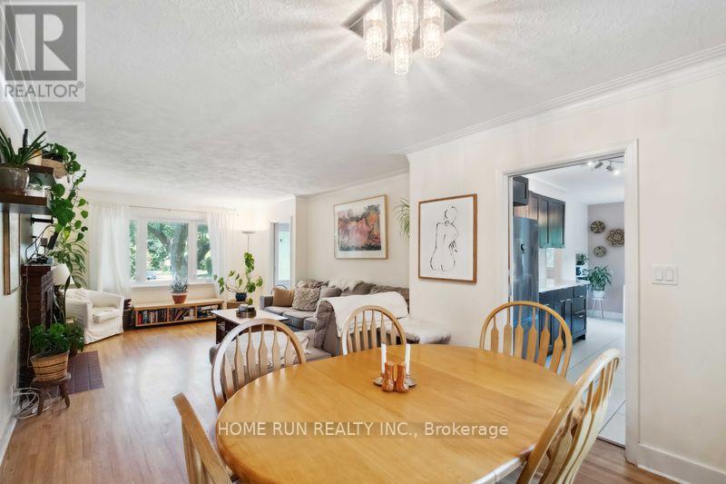 1617 Dorion Avenue, Ottawa, Ontario  K1G 0J7 - Photo 11 - X12215631