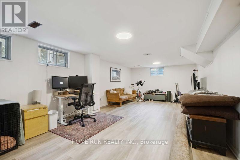 1617 Dorion Avenue, Ottawa, Ontario  K1G 0J7 - Photo 27 - X12215631
