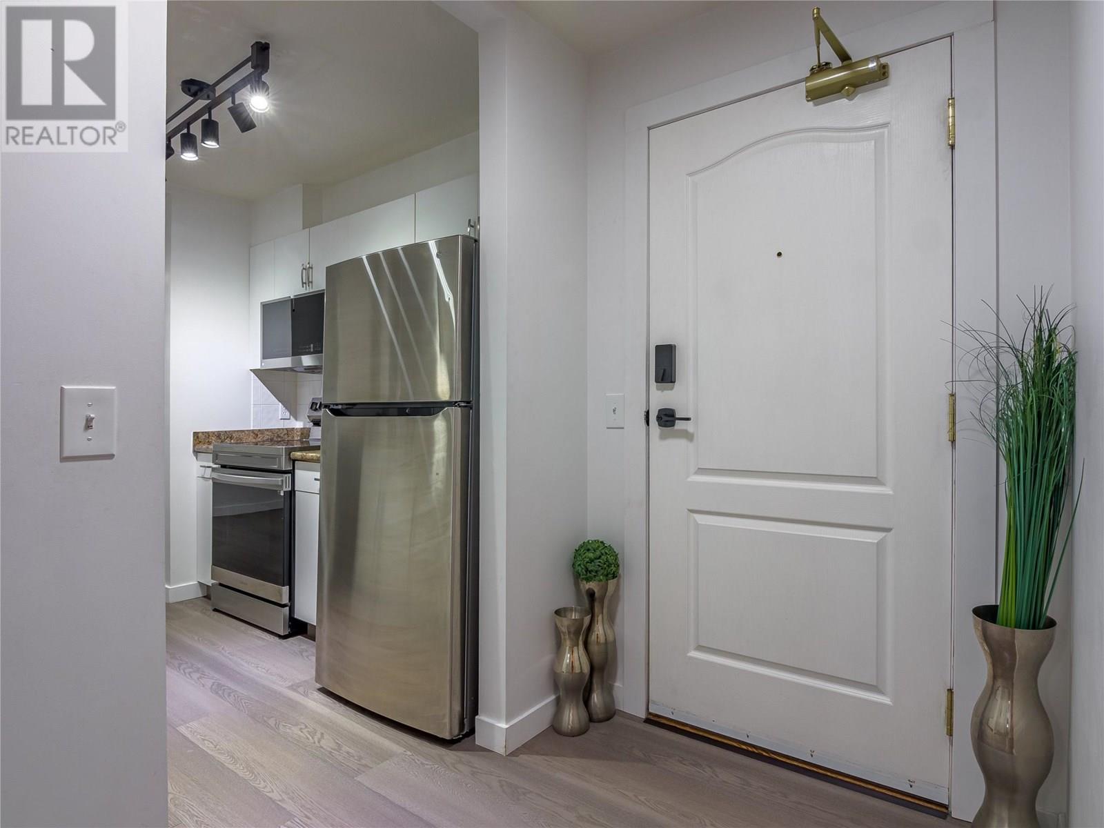 709 Houghton Road Unit# 201, Kelowna, British Columbia  V1X 7J7 - Photo 5 - 10352021