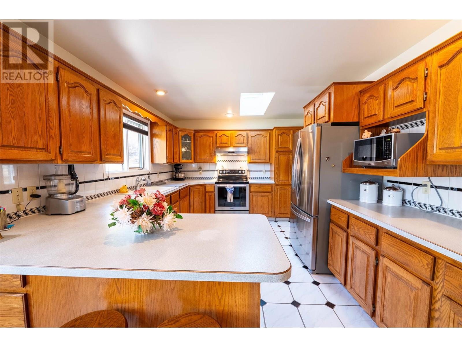 1523 Stanley Street, Nelson, British Columbia  V1L 1R4 - Photo 6 - 10351979