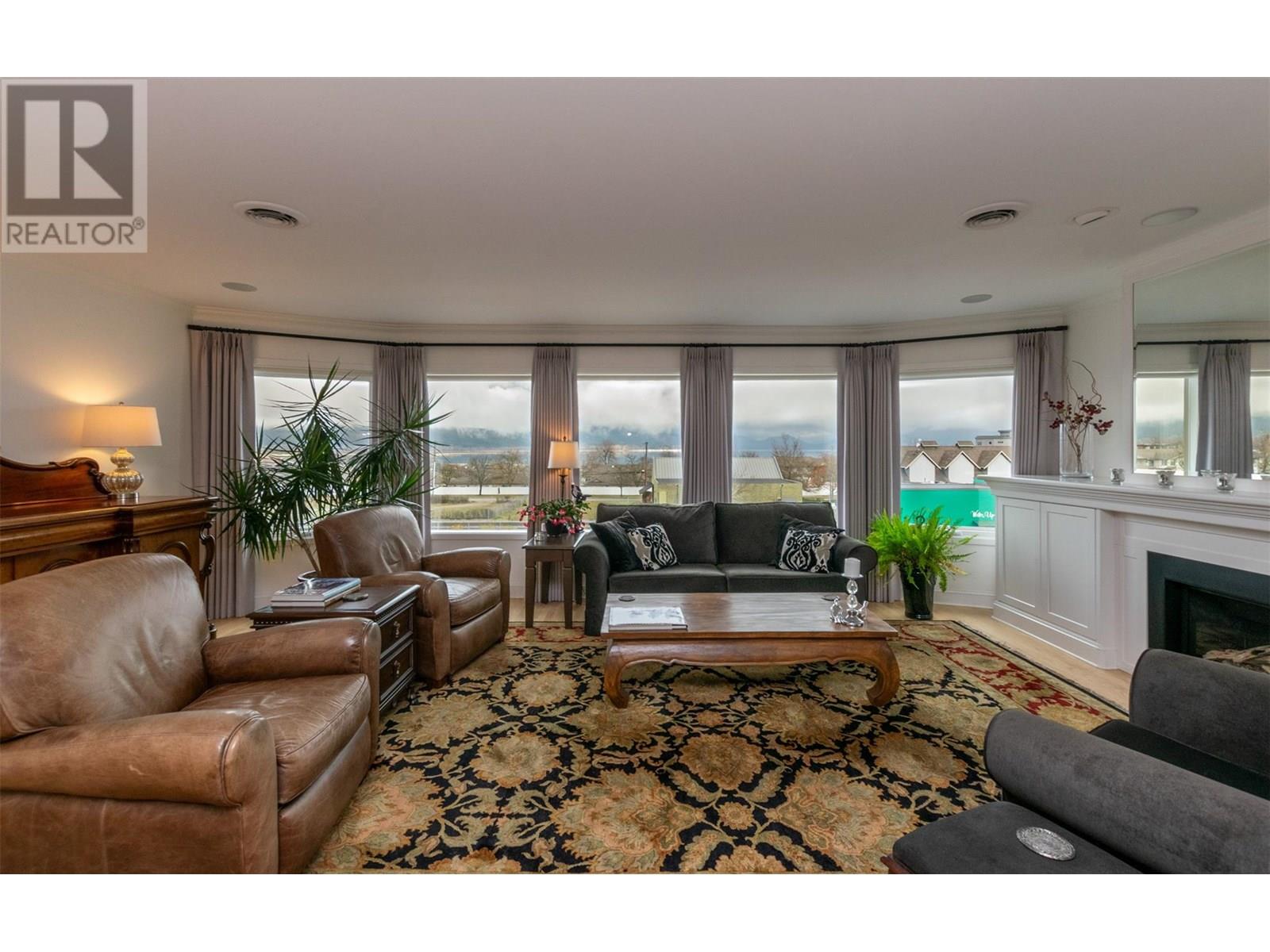 90 Lakeshore Drive Ne, Salmon Arm, British Columbia  V1E 4N3 - Photo 17 - 10351971