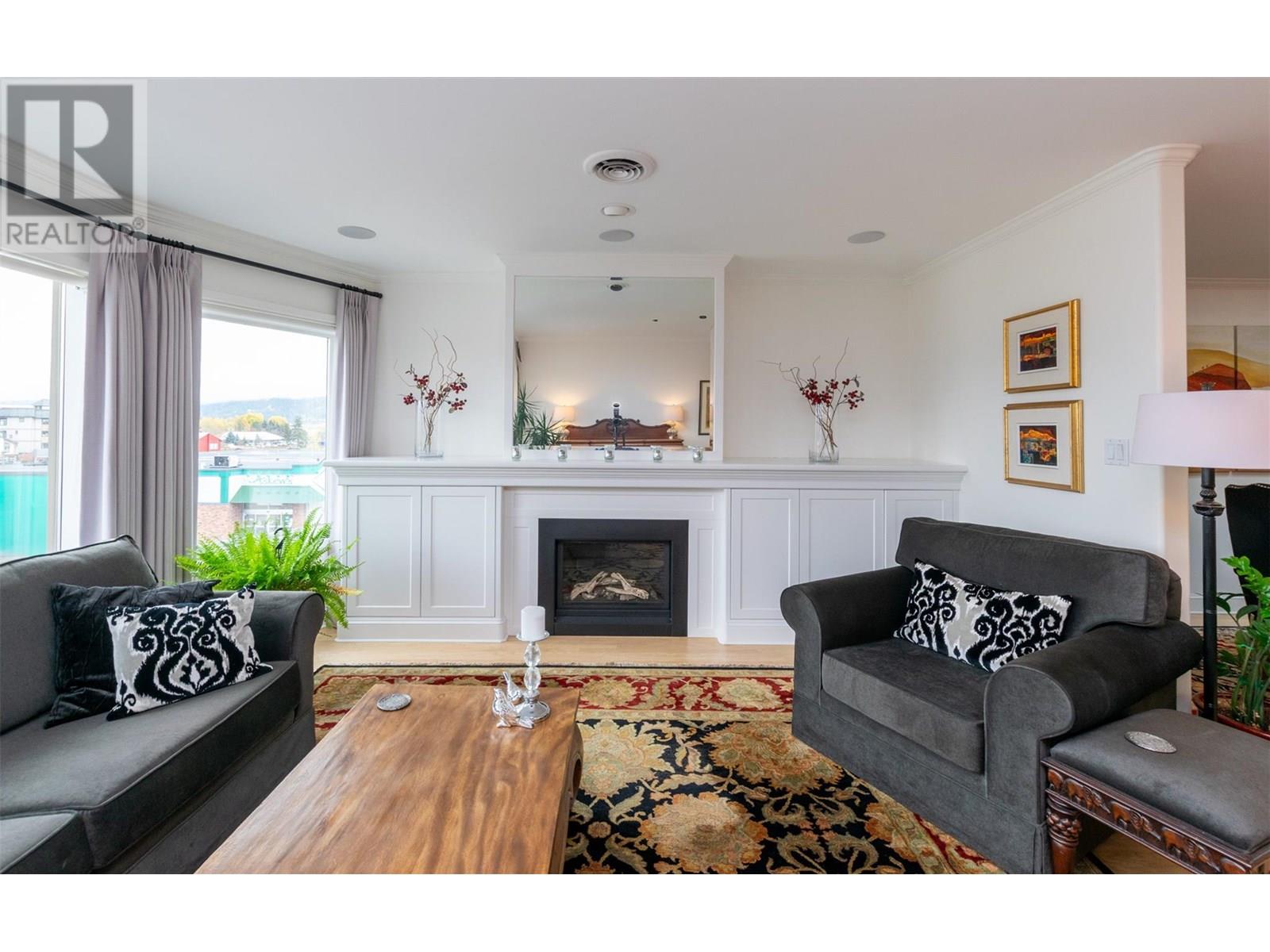 90 Lakeshore Drive Ne, Salmon Arm, British Columbia  V1E 4N3 - Photo 23 - 10351971