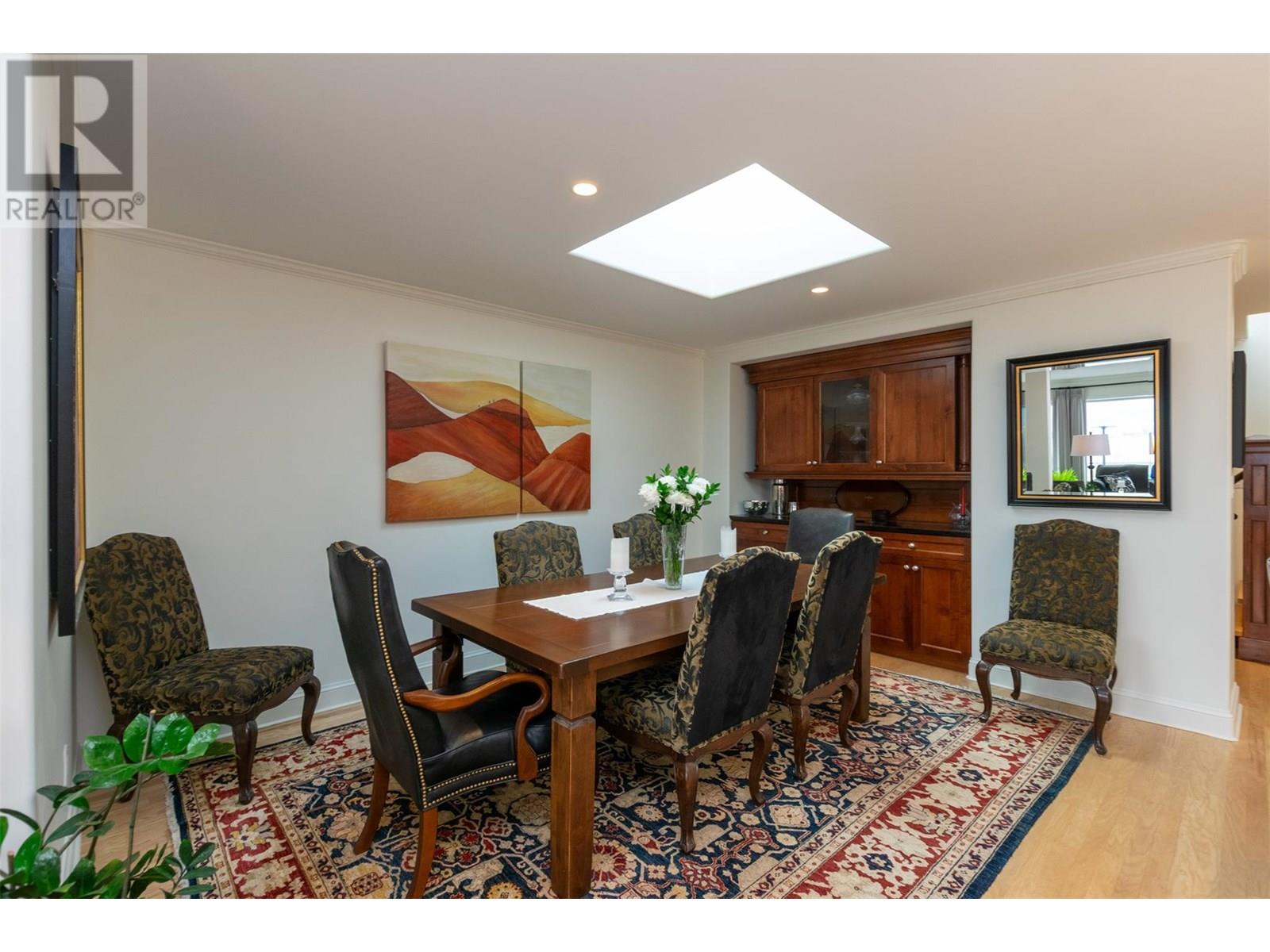 90 Lakeshore Drive Ne, Salmon Arm, British Columbia  V1E 4N3 - Photo 24 - 10351971