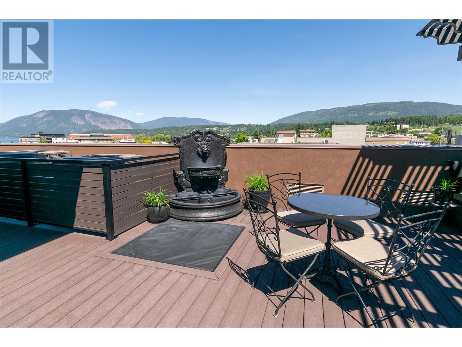 90 Lakeshore Drive Ne, Salmon Arm, British Columbia  V1E 4N3 - Photo 55 - 10351971
