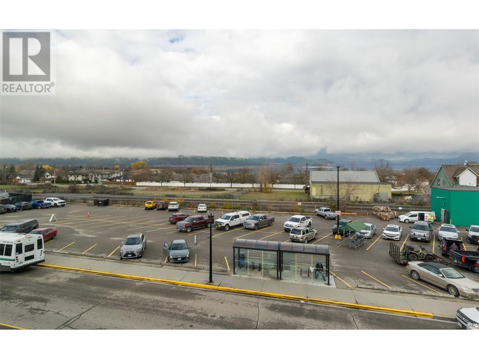 90 Lakeshore Drive Ne, Salmon Arm, British Columbia  V1E 4N3 - Photo 63 - 10351971