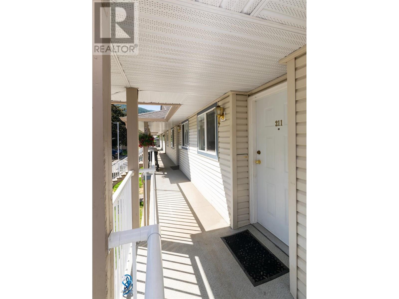 831 2 Street Se Unit# 211, Salmon Arm, British Columbia  V1E 1S6 - Photo 16 - 10351966
