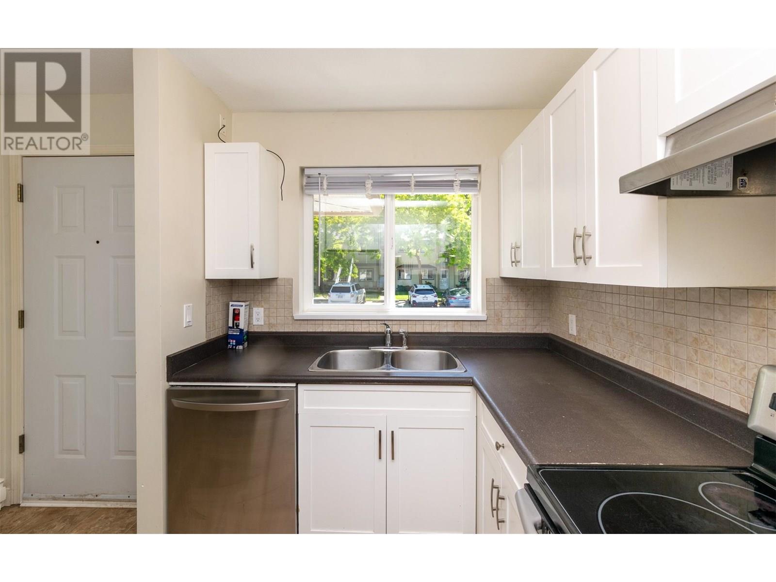 831 2 Street Se Unit# 211, Salmon Arm, British Columbia  V1E 1S6 - Photo 7 - 10351966