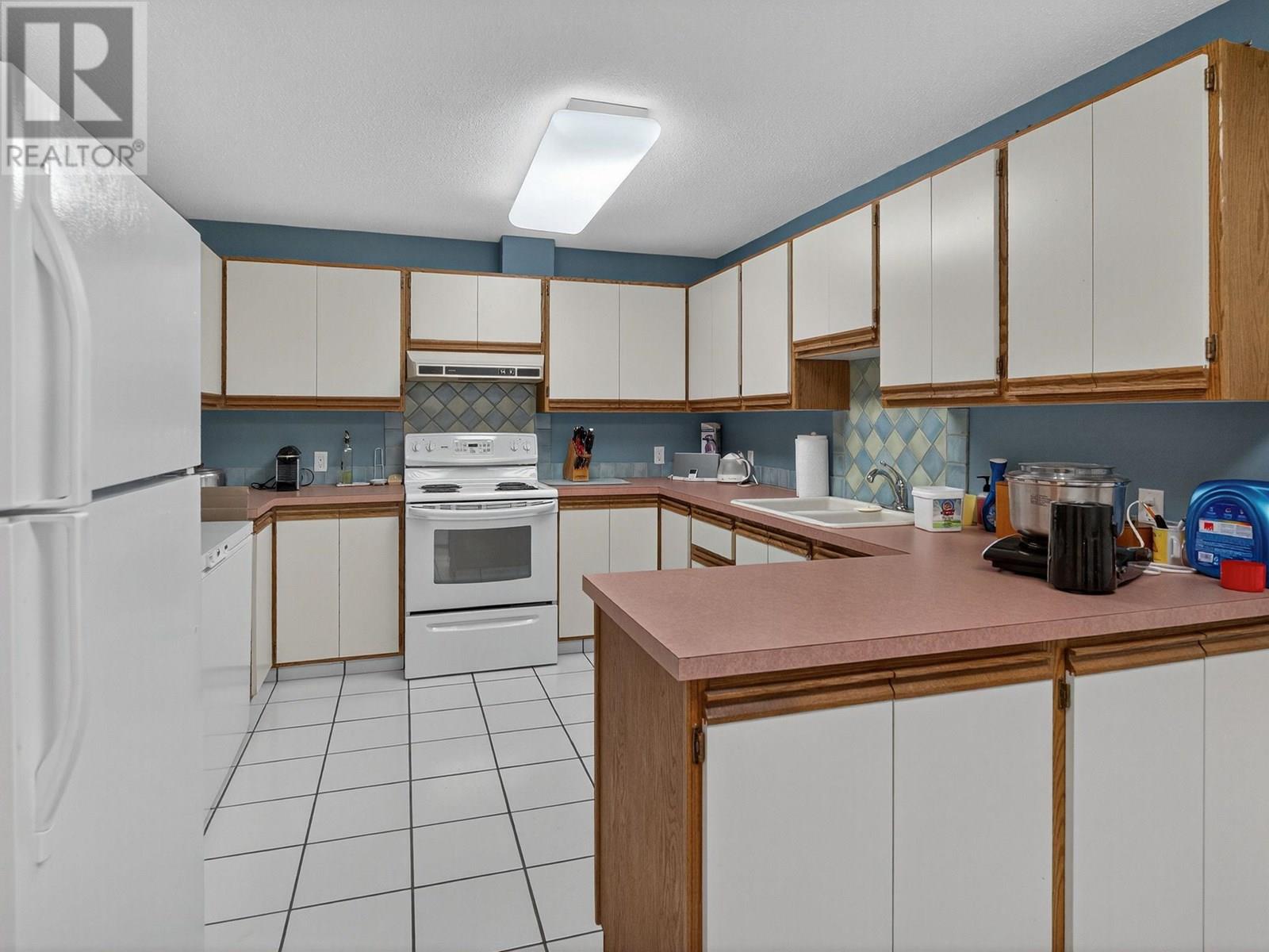 832 Montigny Road, West Kelowna, British Columbia  V1Z 1S2 - Photo 31 - 10351436