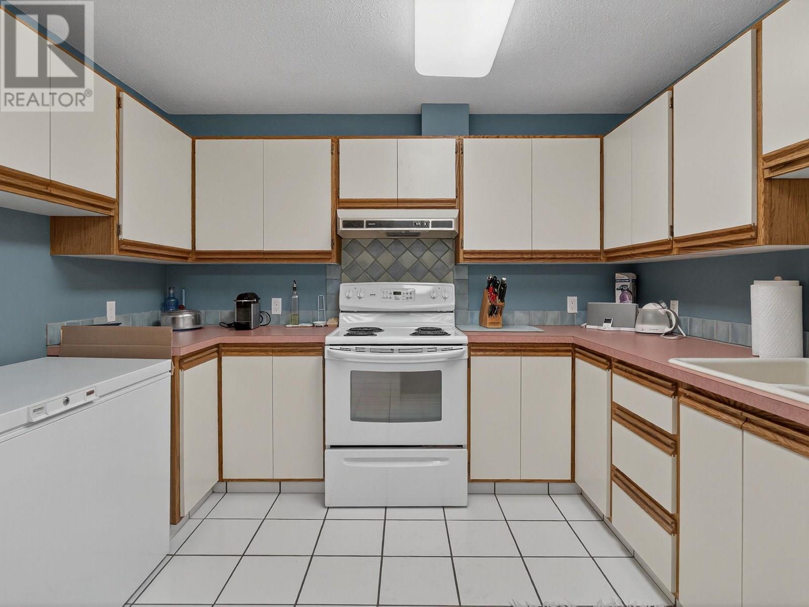 832 Montigny Road, West Kelowna, British Columbia  V1Z 1S2 - Photo 32 - 10351436