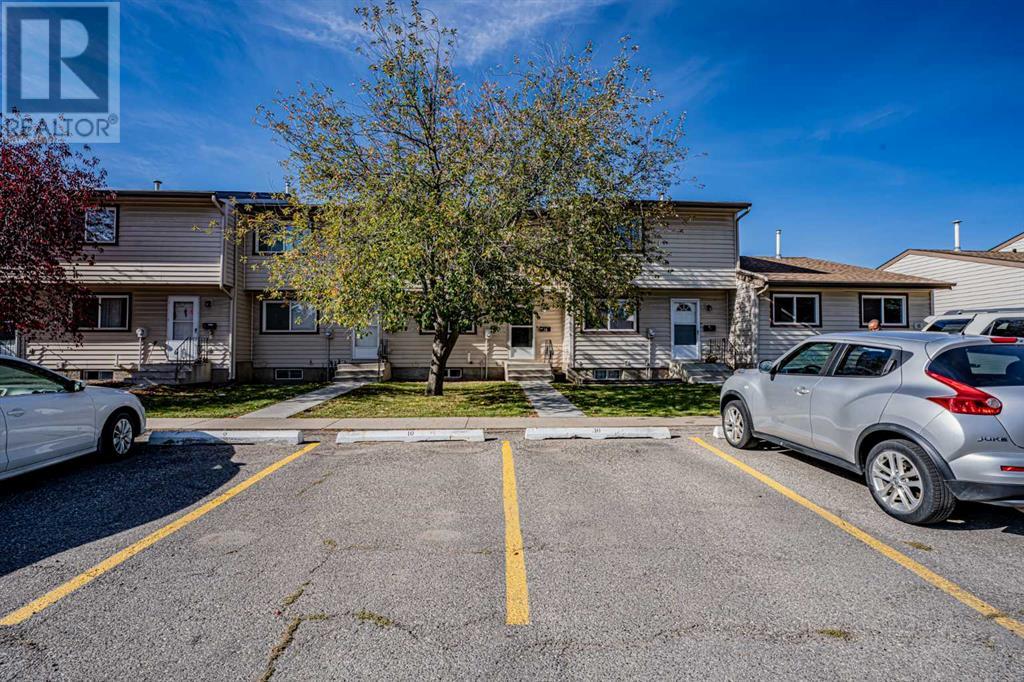 10, 6100 4 Avenue Ne, Calgary, Alberta  T2A 5Z8 - Photo 1 - A2230353