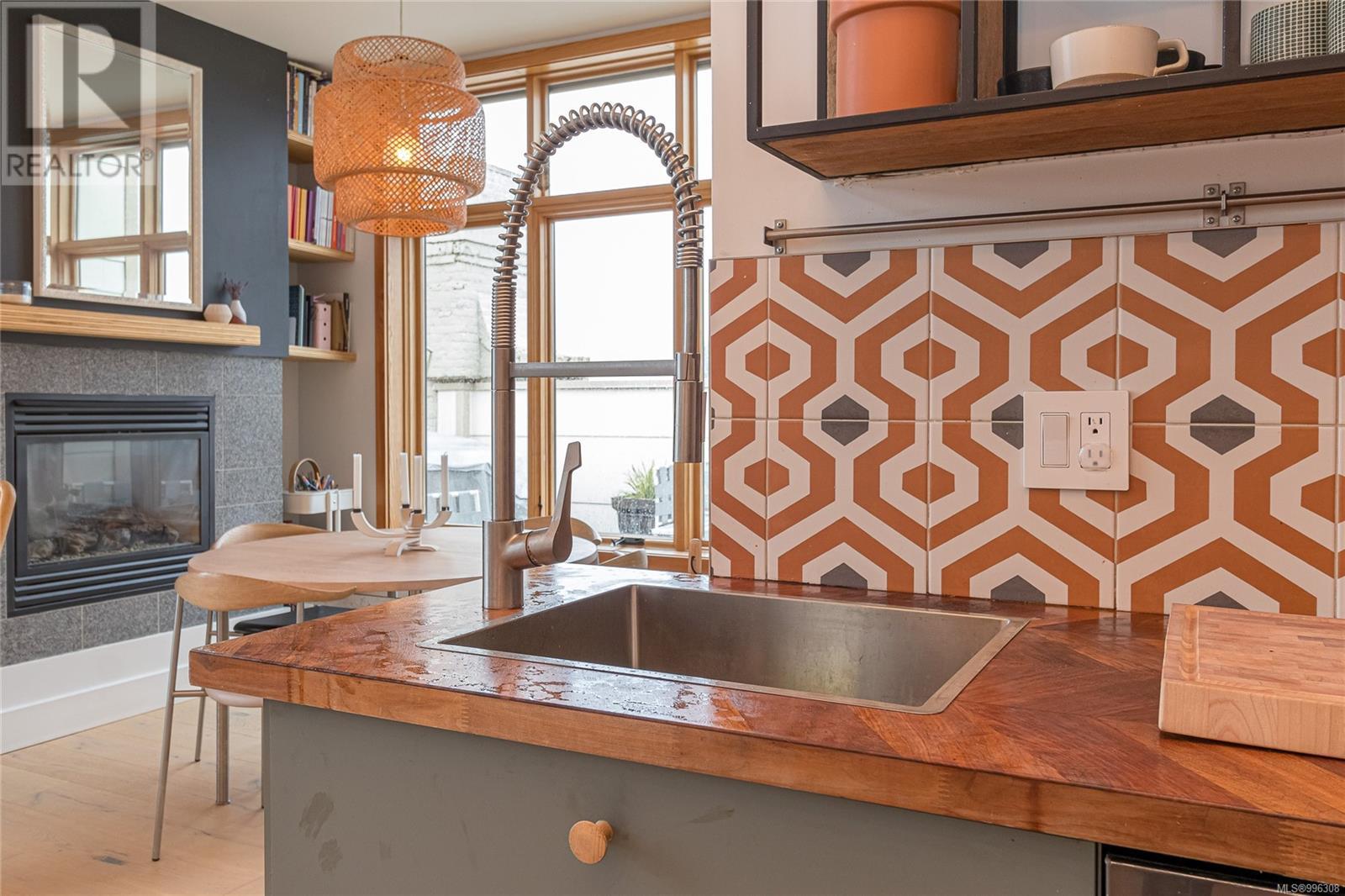 401 610 Johnson St, Victoria, British Columbia  V8W 1M4 - Photo 17 - 996308