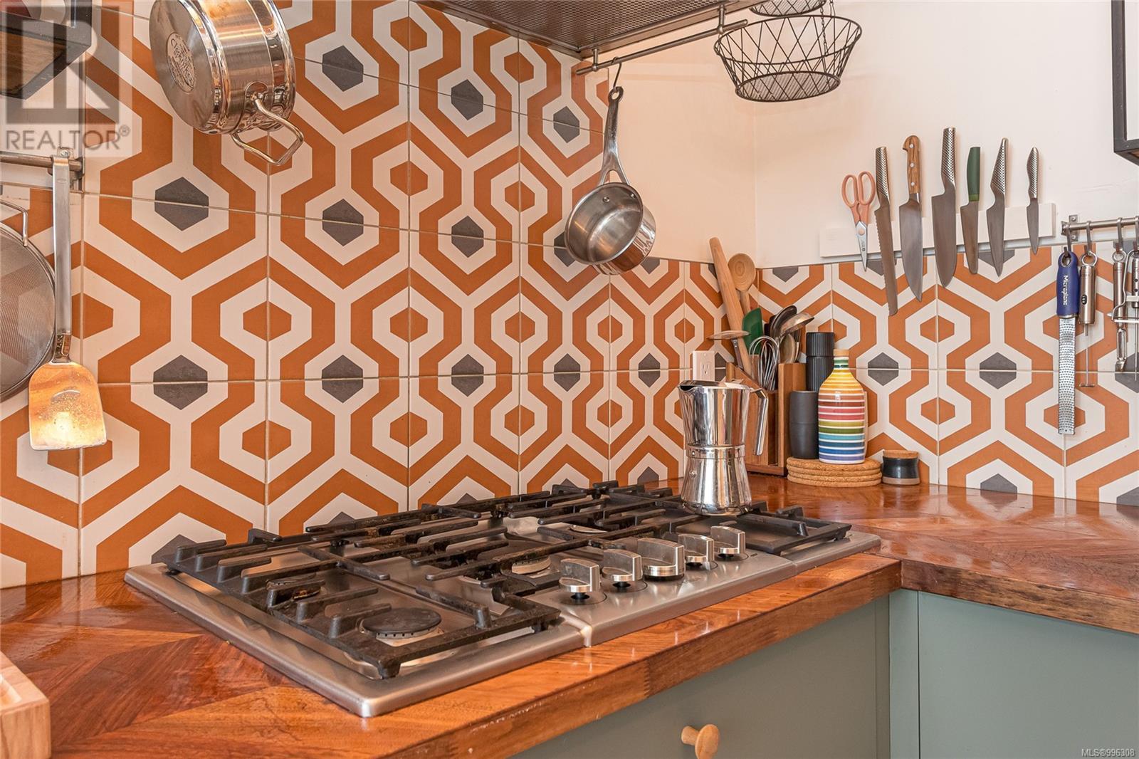 401 610 Johnson St, Victoria, British Columbia  V8W 1M4 - Photo 16 - 996308