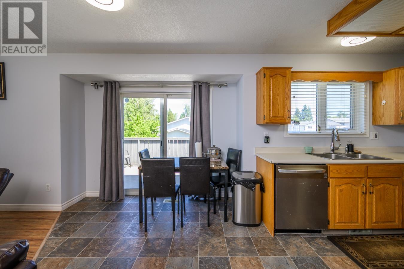 2810 Gogolin Road, Prince George, British Columbia  V2N 1N2 - Photo 8 - R3014787
