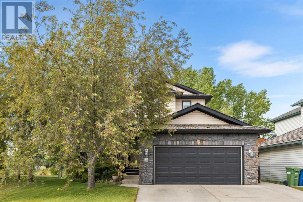 132 Woodside Crescent Nw, Airdrie, Alberta  T4B 2K4 - Photo 4 - A2230157