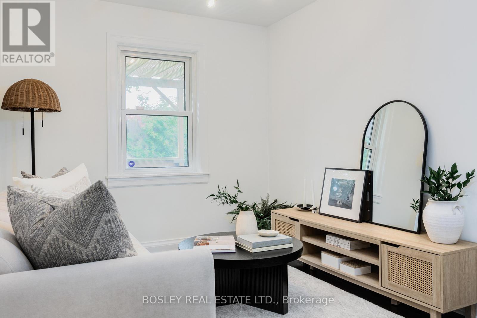367 Belsize Drive, Toronto (Mount Pleasant East), Ontario  M4S 1M7 - Photo 11 - C12216571