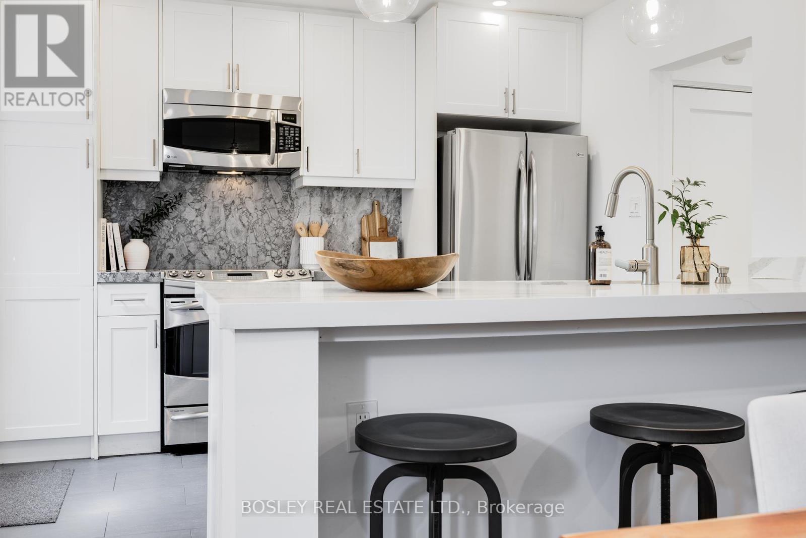 367 Belsize Drive, Toronto (Mount Pleasant East), Ontario  M4S 1M7 - Photo 8 - C12216571